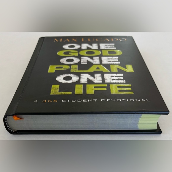 One God, One Plan, One Life: A 365 Devotional (a Teen Devotional to Inspire Fait - Picture 2 of 7